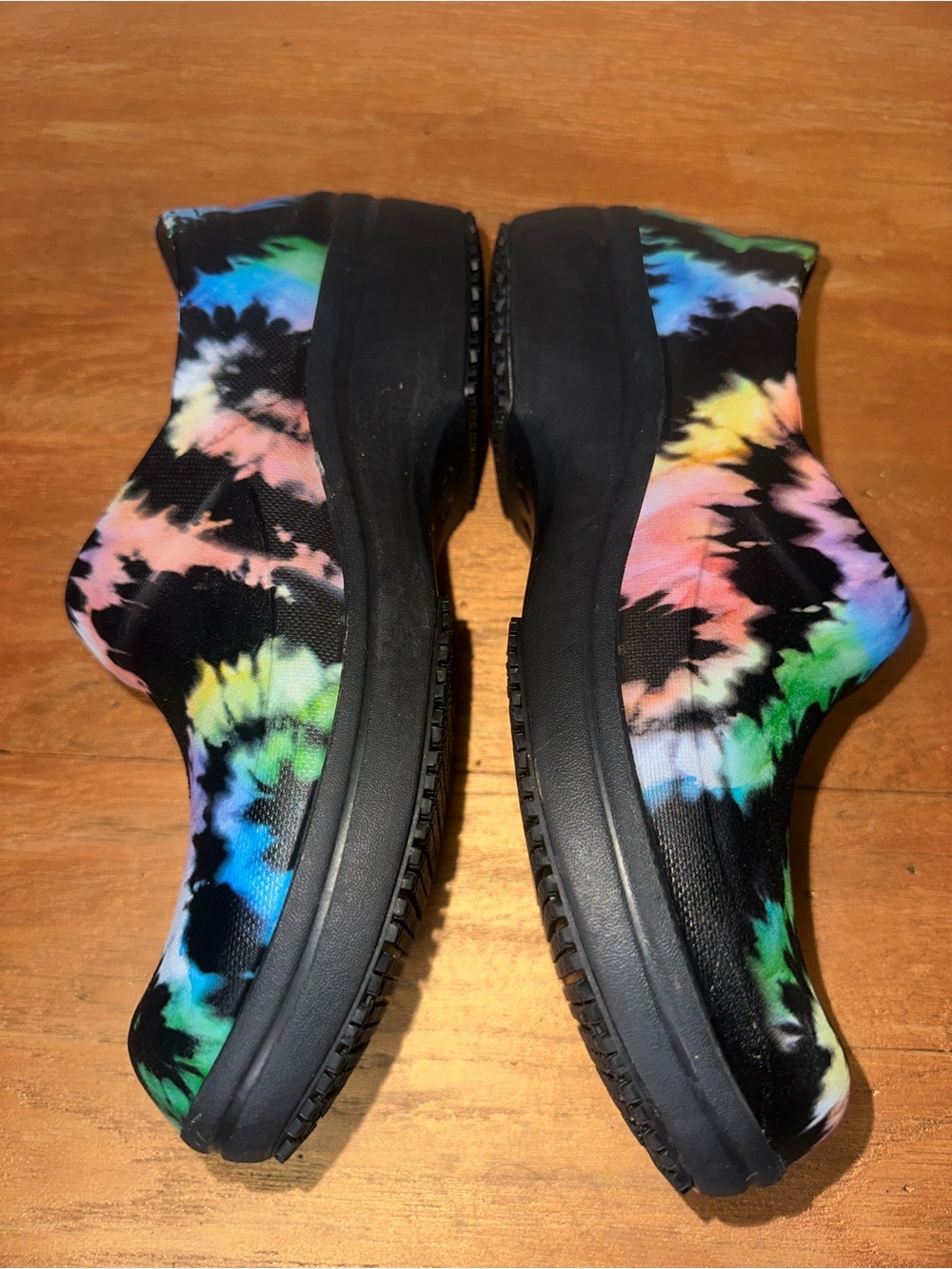 Crocs On-the-Clock Work Slip-On Clogs Rainbow Tie Dye Women’s 8 Men’s 6 - Picture 2 of 7